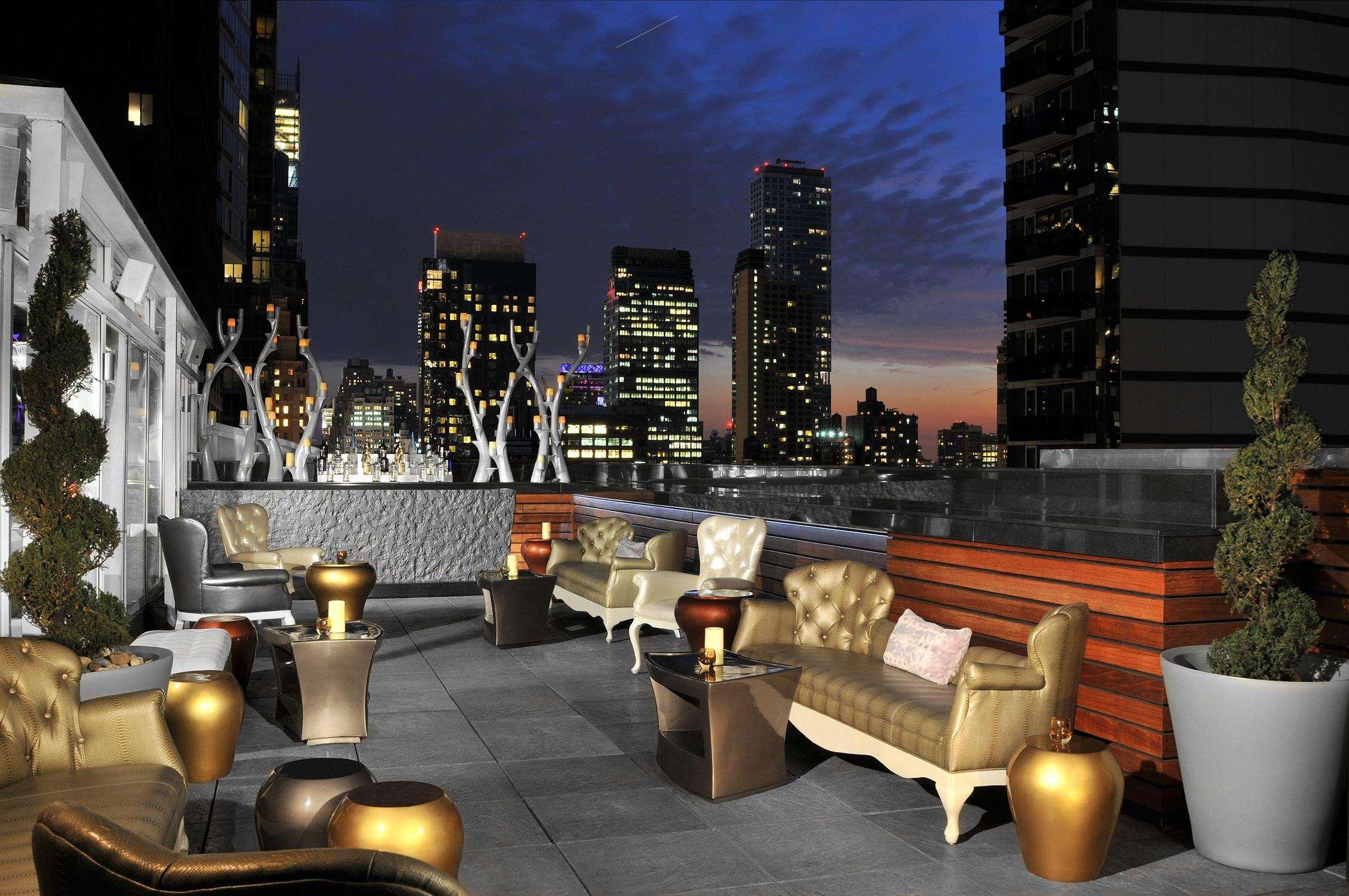Kimpton Theta New York - Times Square By Ihg Hotel Bagian luar foto The Standard East Village