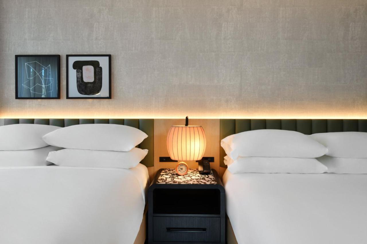 Kimpton Theta New York - Times Square By Ihg Hotel Bagian luar foto A room at the hotel