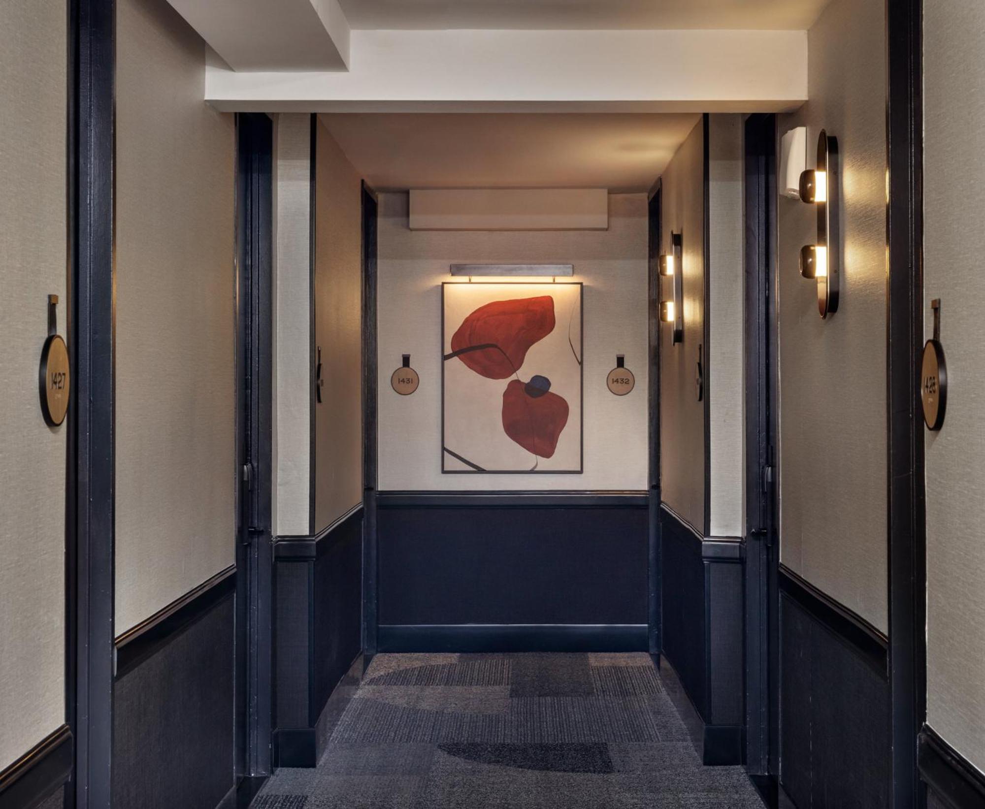 Kimpton Theta New York - Times Square By Ihg Hotel Bagian luar foto Corridor