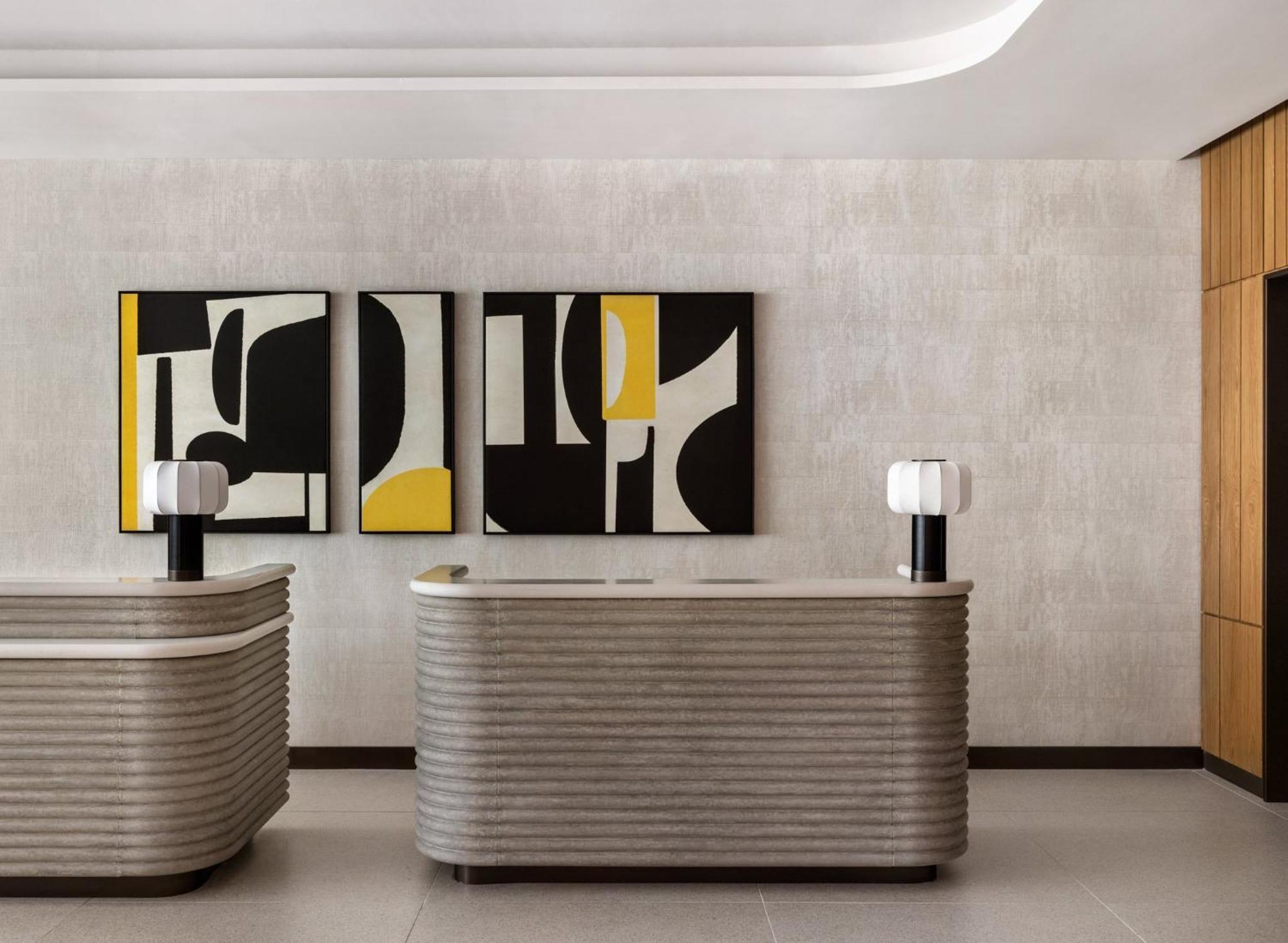 Kimpton Theta New York - Times Square By Ihg Hotel Bagian luar foto The lobby of the hotel