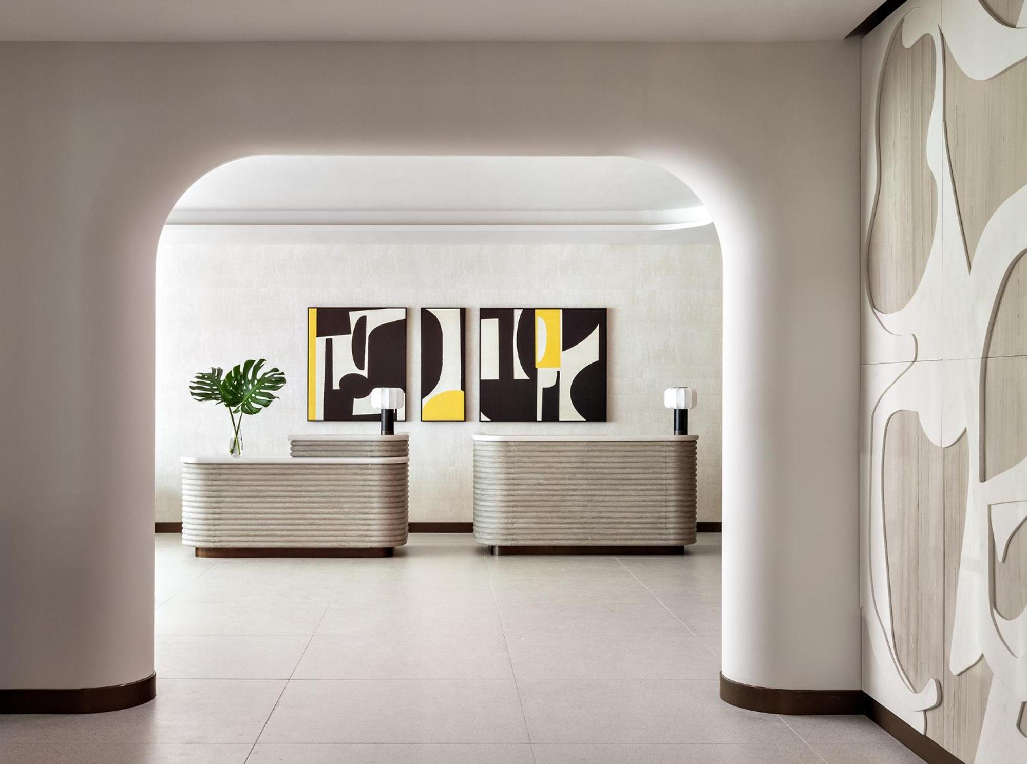 Kimpton Theta New York - Times Square By Ihg Hotel Bagian luar foto The lobby of the Four Seasons Hotel, Milan