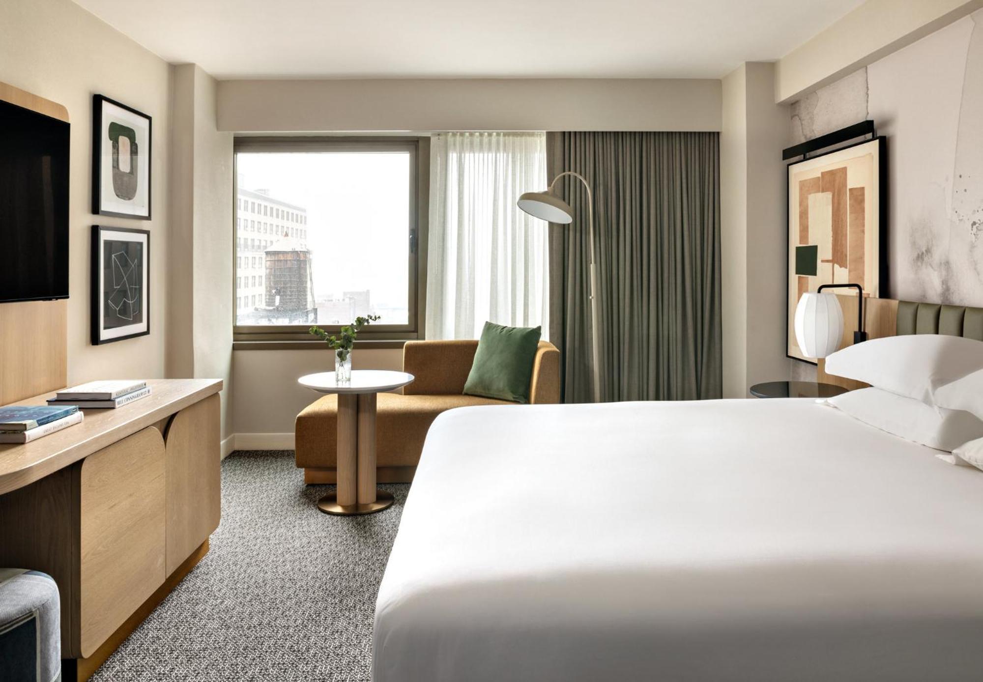 Kimpton Theta New York - Times Square By Ihg Hotel Bagian luar foto A guest room at the London Edition